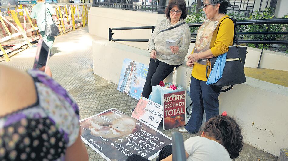 La obstaculización de los antiderechos en el Rawson tuvo su efecto dominó el fin de semana pasado en el Hospital Rivadavia, bajo presión y amenazas a profesionales que realizaron una ILE.