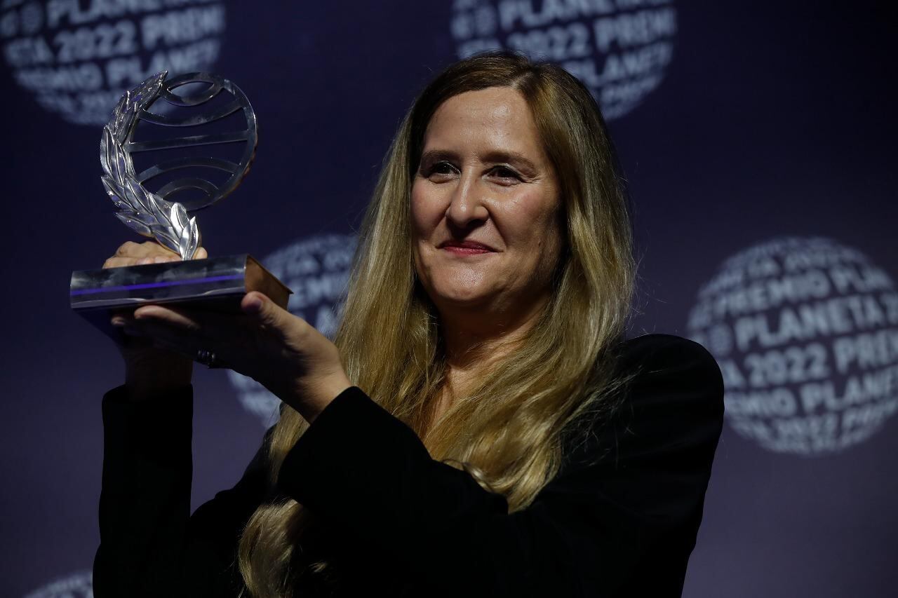 La novela de Gabás se impuso a 846 obras que se presentaron al concurso, dotado con 1 millón de euros.