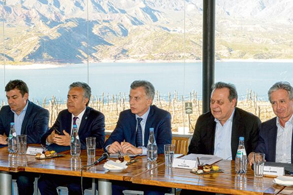 El presidente Mauricio Macri participó ayer del plenario de Educación y de Empleo del G20, en Mendoza.