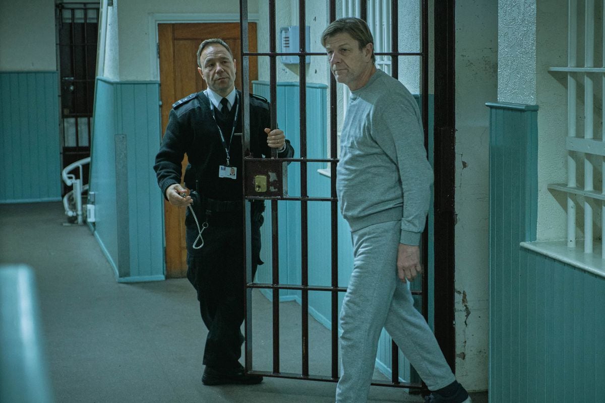 Stephen Graham y Sean Bean en Time