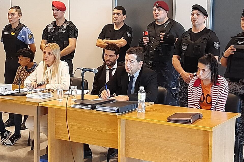 La mamá de Lucio, Magdalena Espósito Valenti, y su pareja Abigail Páez están imputadas por "homicidio calificado y abuso sexual ultrajante"