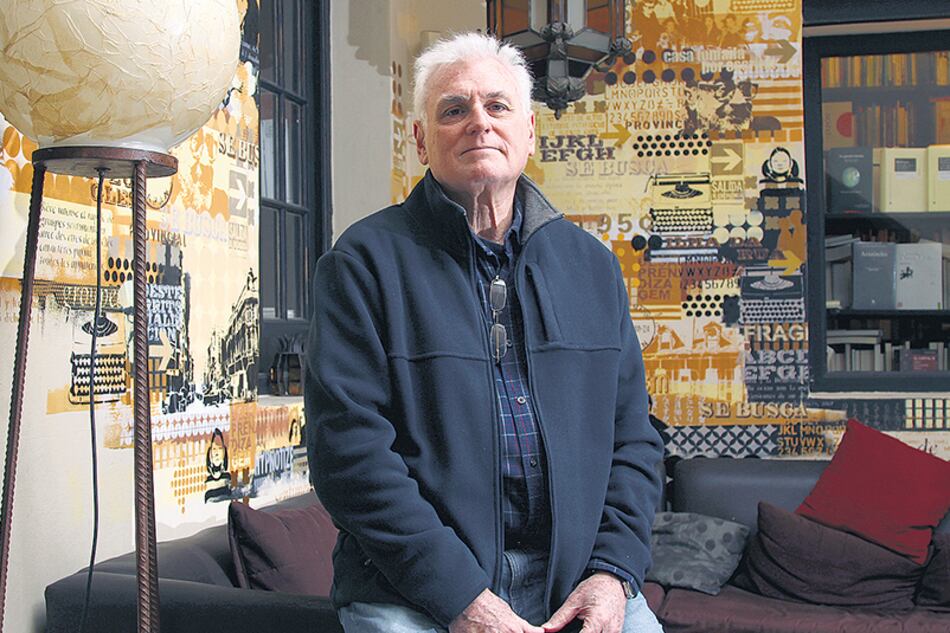 Ulanovsky dedicó la novela a la memoria de Chas de Cruz, “una biblia del espectáculo”.