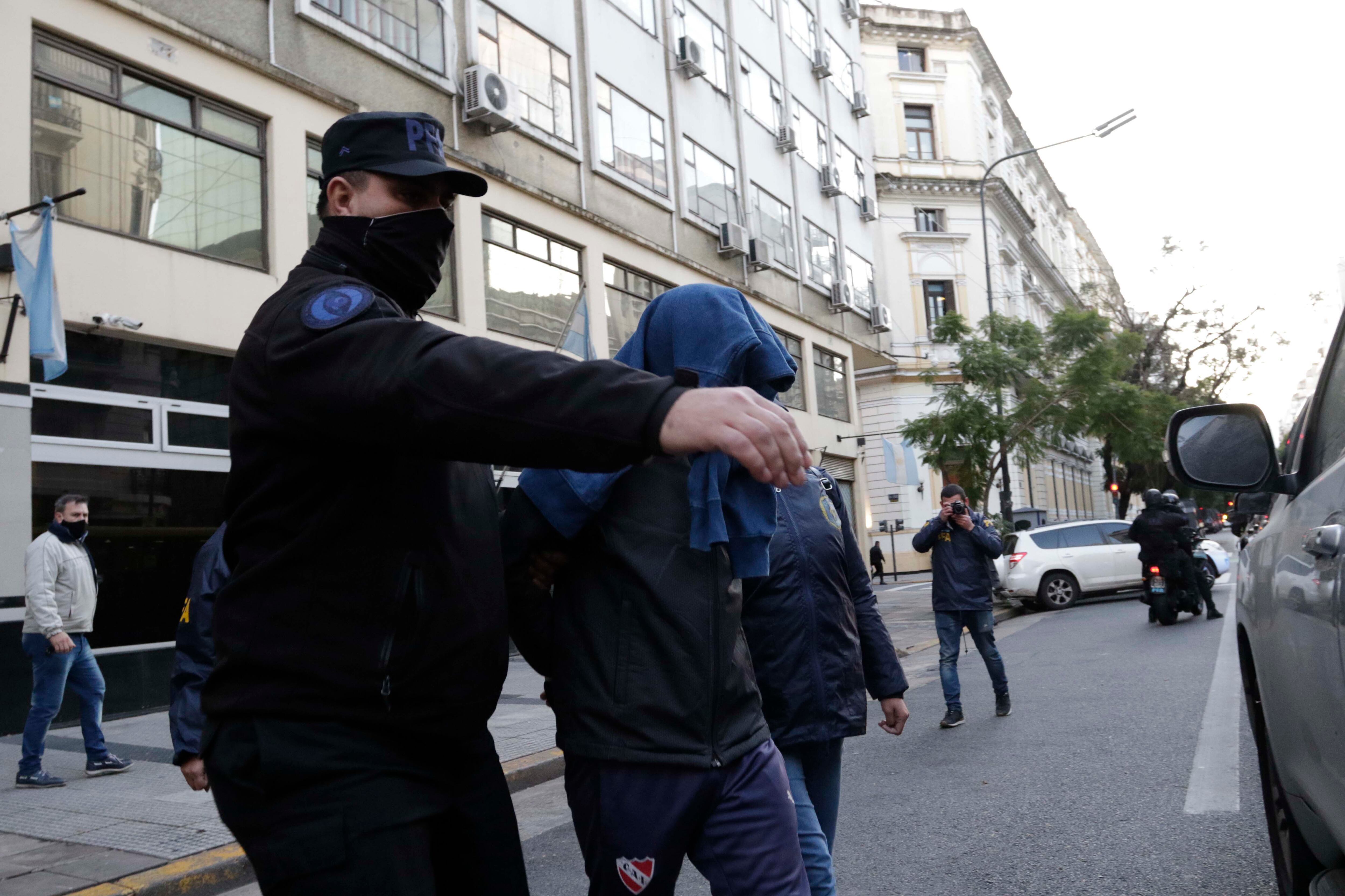 Los espías fueron detenidos e indagados.