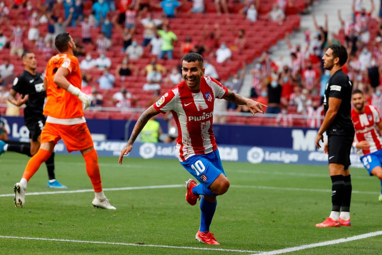 Correa festeja el gol que le dio tres puntos al Atlético Madrid