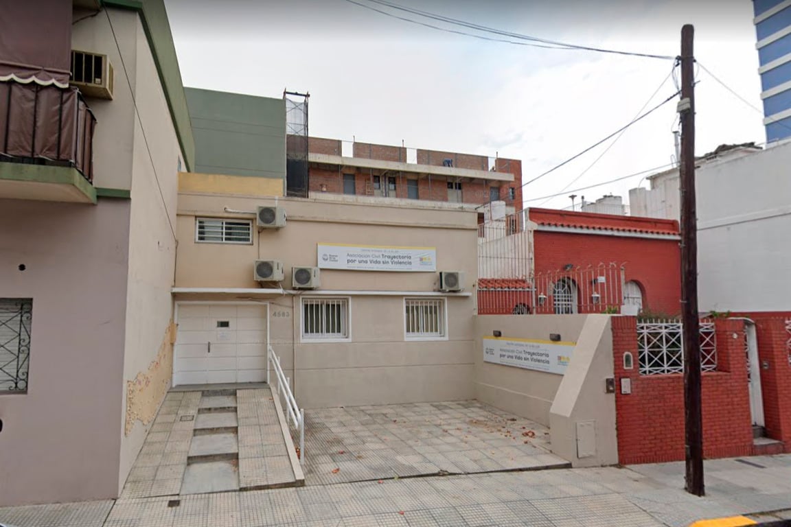 El frente del CIM Trayectoria, en la Comuna 15.