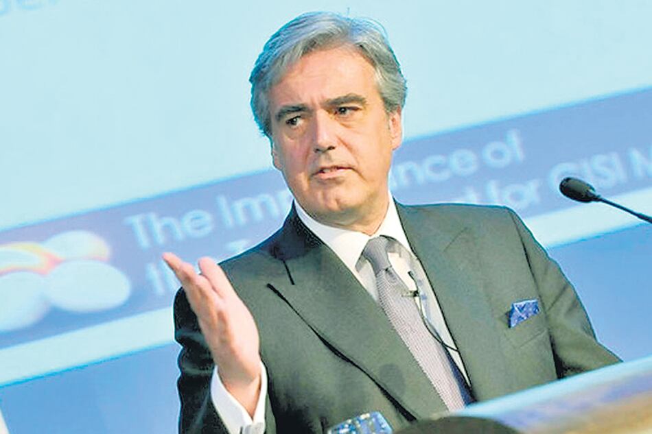 Garnier dijo que uno de los juguetes sexuales era para su esposa y el otro para una asistente.