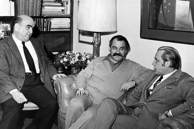 Fernando Ayala, David Viñas y Héctor Olivera, circa 1959: en la mira de Posadas