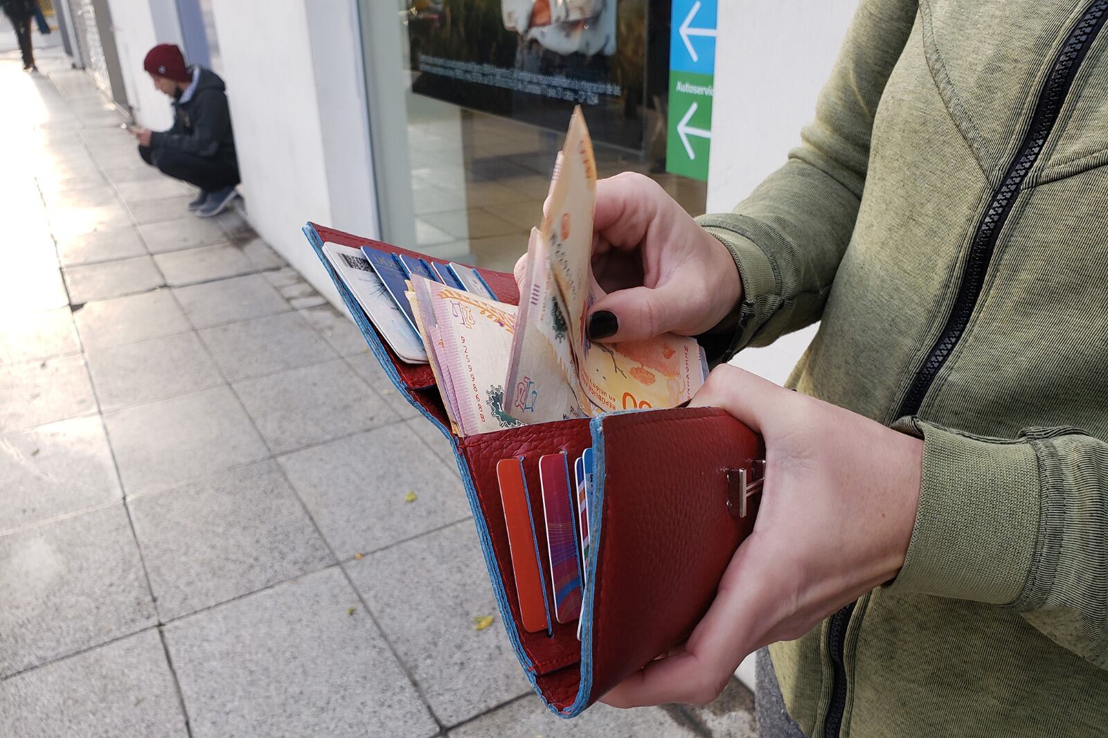 Hoteleros y gastronómicos es el sector que mejor recomposición logró.