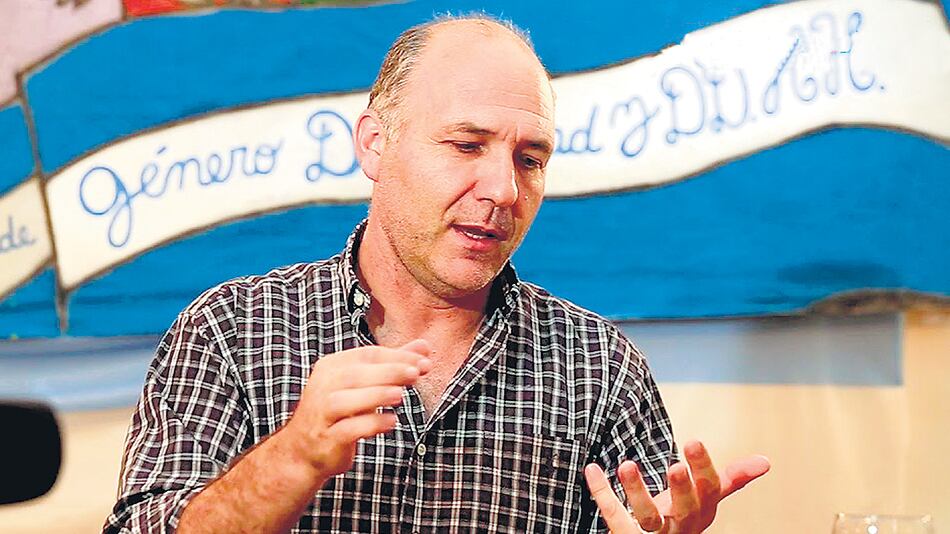 “El gobierno argentino, que se dice tan republicano, ocultó los términos en que negoció.” Guillermo Carmona, diputado.