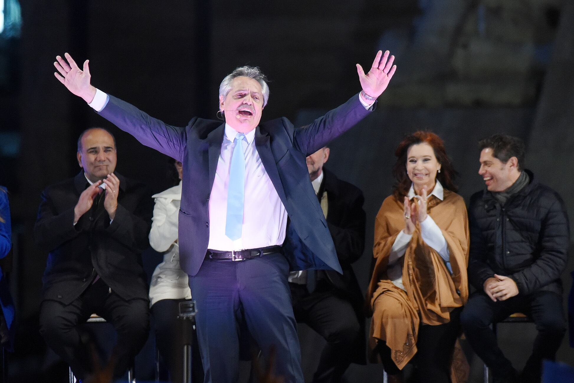 Alberto y Cristina se mostraron rodeados por los gobernadores.