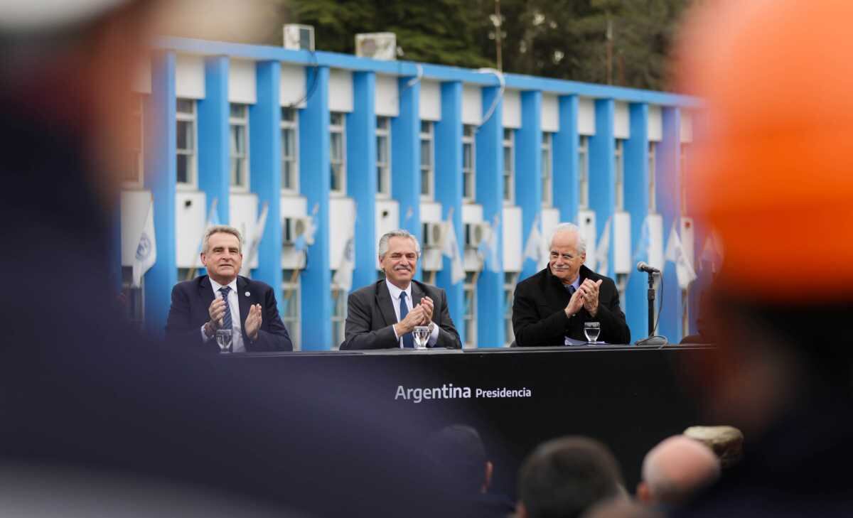 Alberto Fernández encabezó el acto, acompañado por el jefe de Gabinete, Agustín Rossi, y el ministro de Defensa, Jorge Taiana.