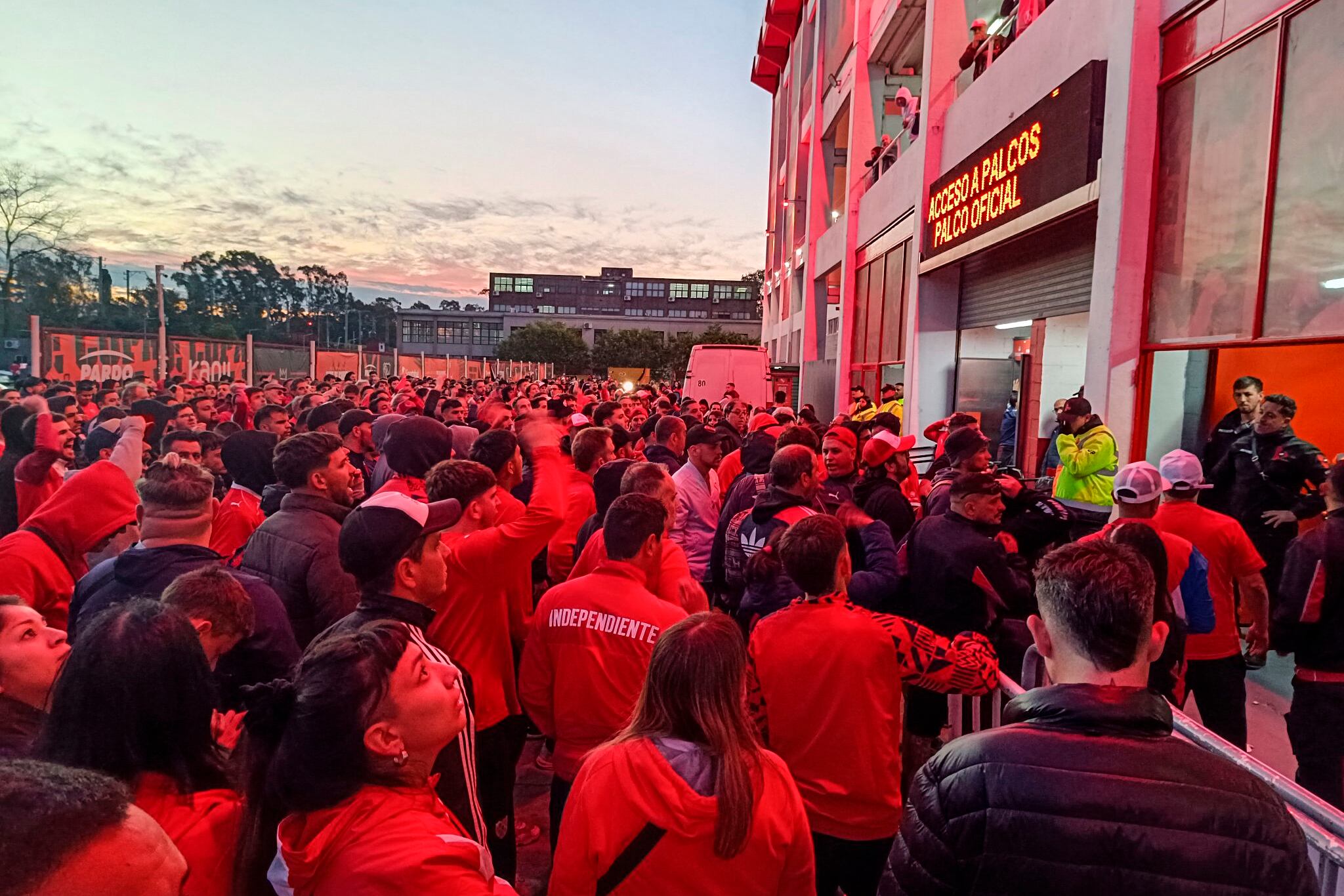 Los hinchas de Independiente no tienen paz.