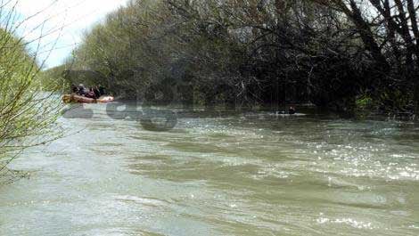 Los buzos de Prefectura que participaron del operativo.