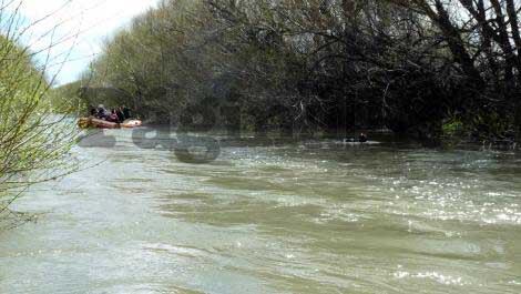 Los buzos de Prefectura que participaron del operativo.