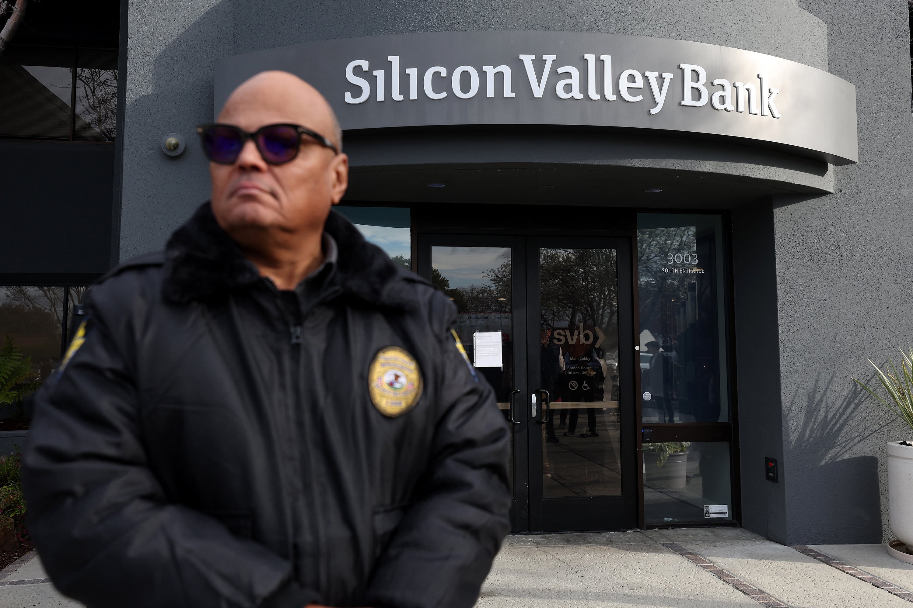 La crisis de las tecnológicas aceleró el colapso del Silicon Valley Bank (SVB), el 16to. banco más grande de Estados Unidos.