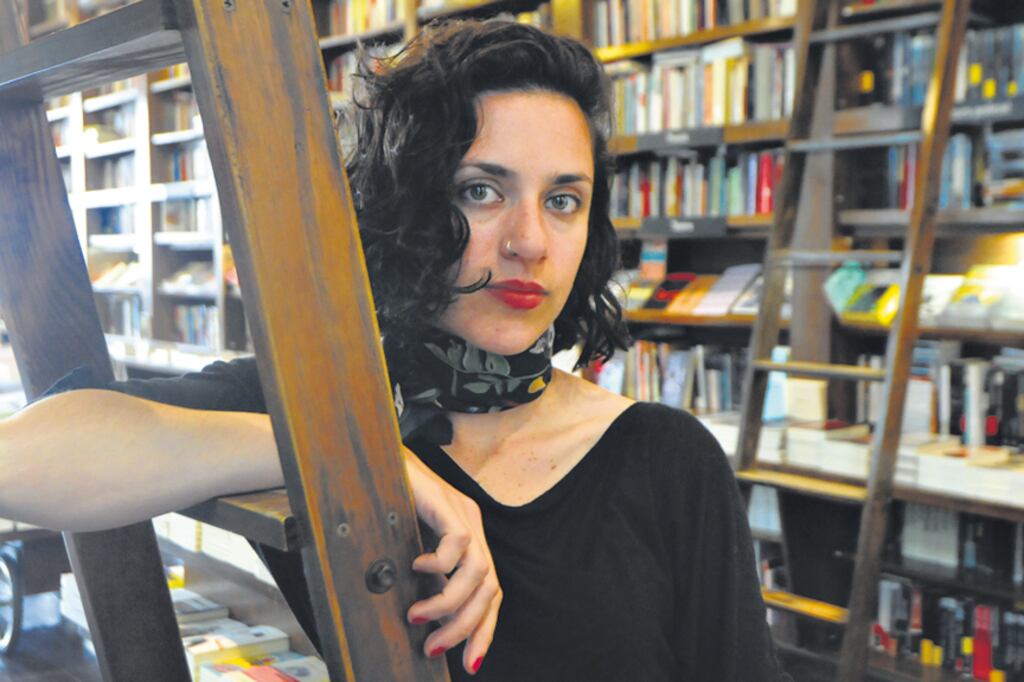 “La novela tiene mucho que ver con mis recuerdos de infancia”, admite Leila Sucari.