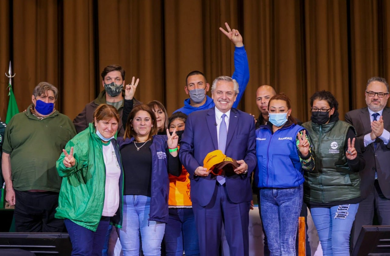 El Jefe de Estado encabezó el acto en Sindicato de Mecánicos y Afines del Transporte Automotor.