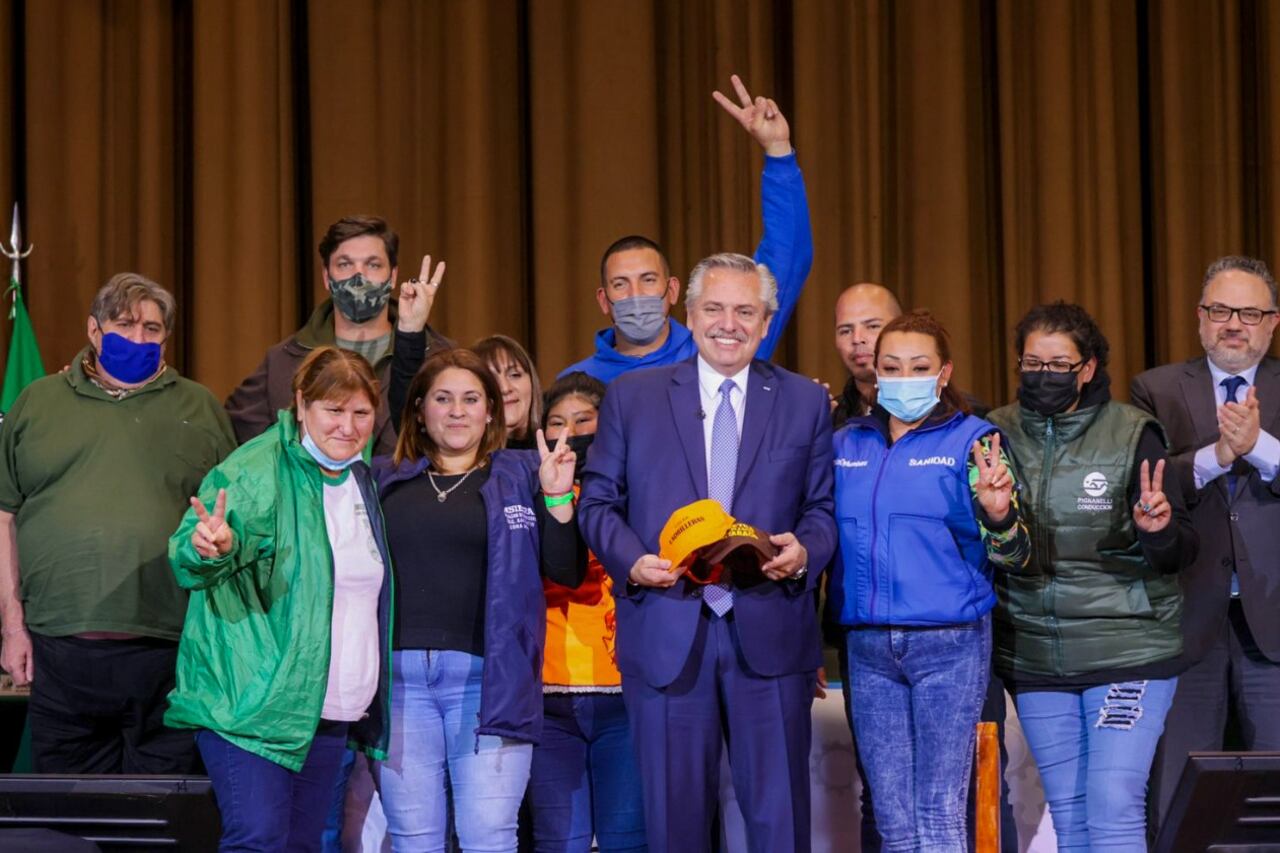 El Jefe de Estado encabezó el acto en Sindicato de Mecánicos y Afines del Transporte Automotor.