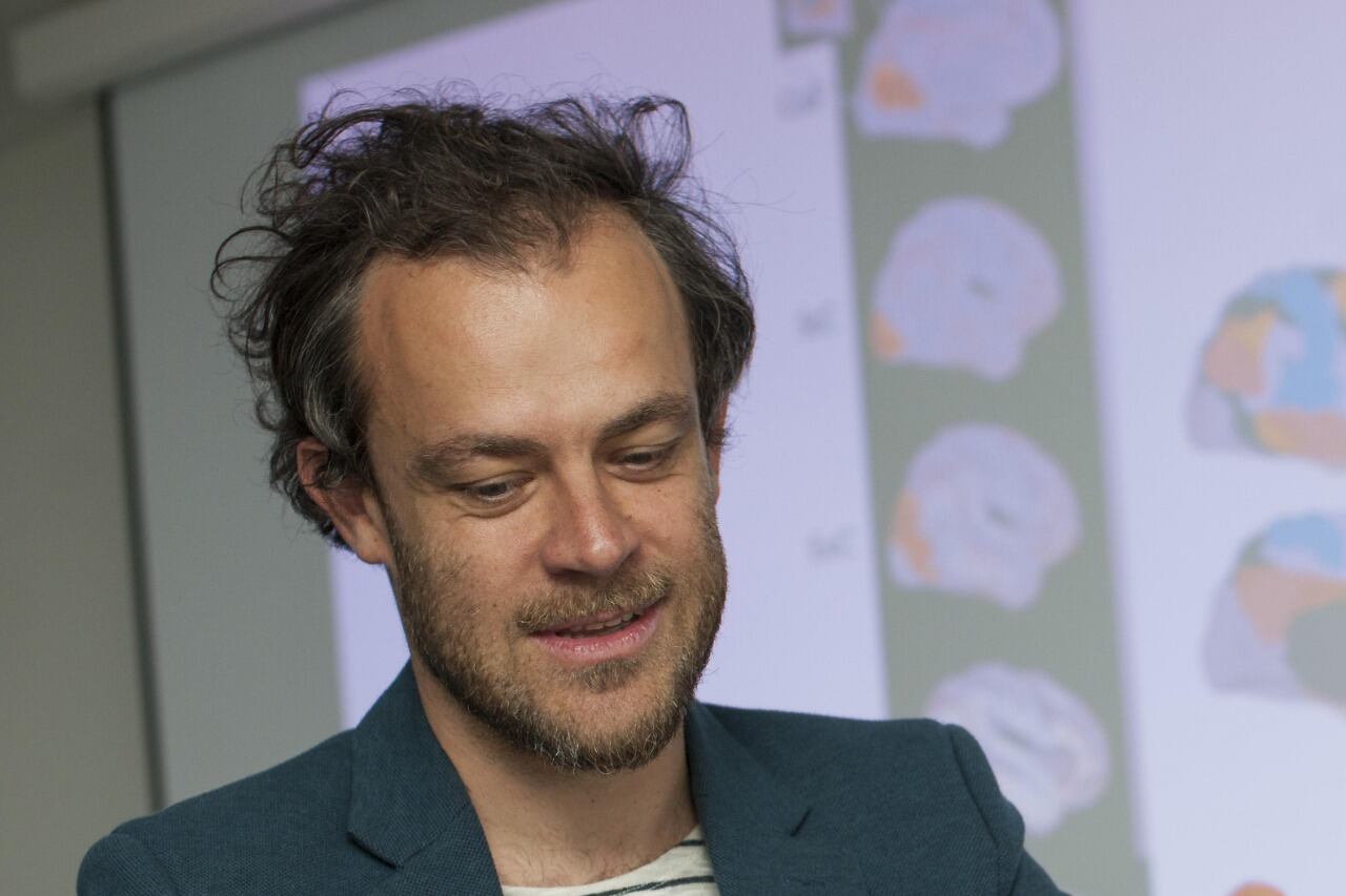 "Me pareció muy interesante que de un déficit del cerebro pudiera surgir una forma de arte."