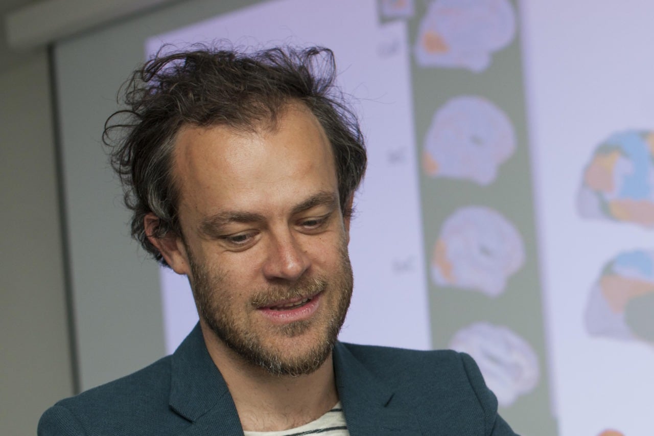 "Me pareció muy interesante que de un déficit del cerebro pudiera surgir una forma de arte."