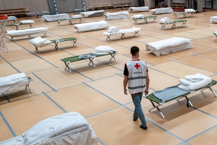 Gimnasio en Oslo, acondicionado para recibir enfermos.