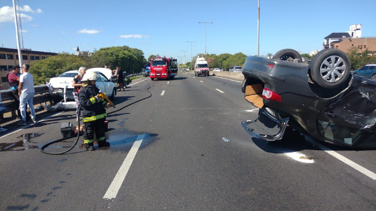 Cinco personas resultaron heridas tras un choque múltiple ocurrido en Mataderos. Imagen: @EmergenciasBA