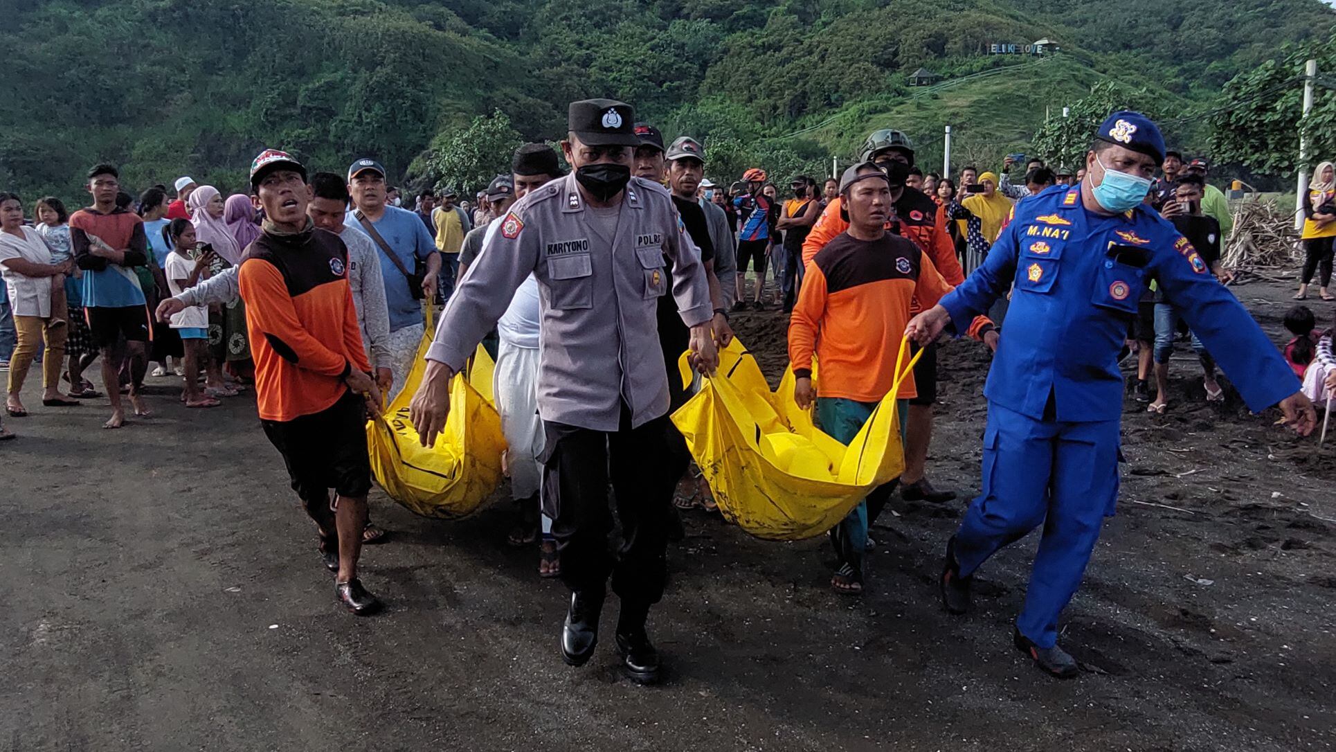 Sucedió en la playa de Payangan, en la provincia de Java Oriental.
