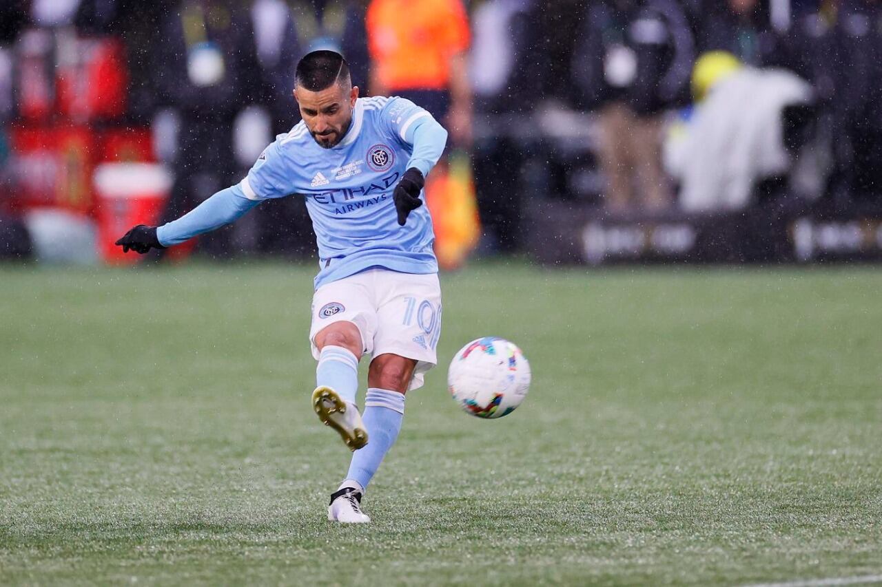 Moralez viene de jugar en la MLS de Estados Unidos
