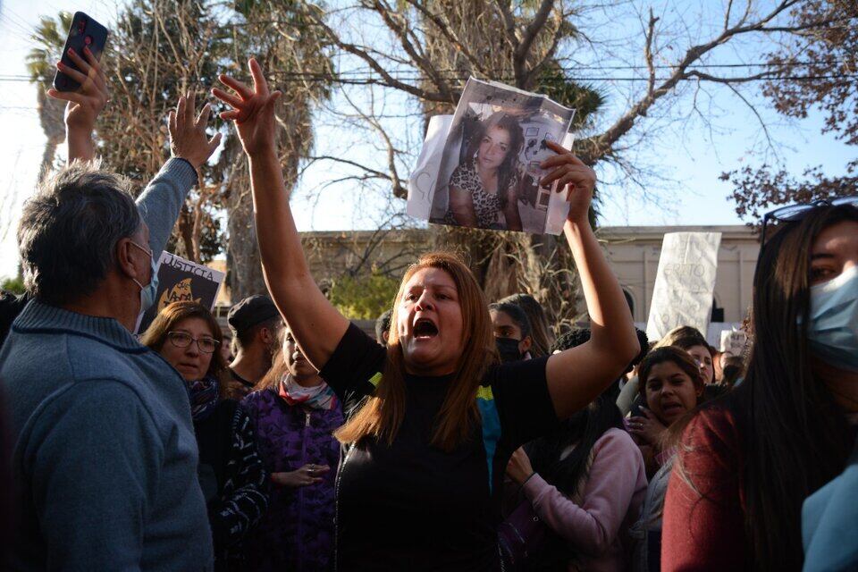 El pedido de justicia por el femicidio de Agostina.