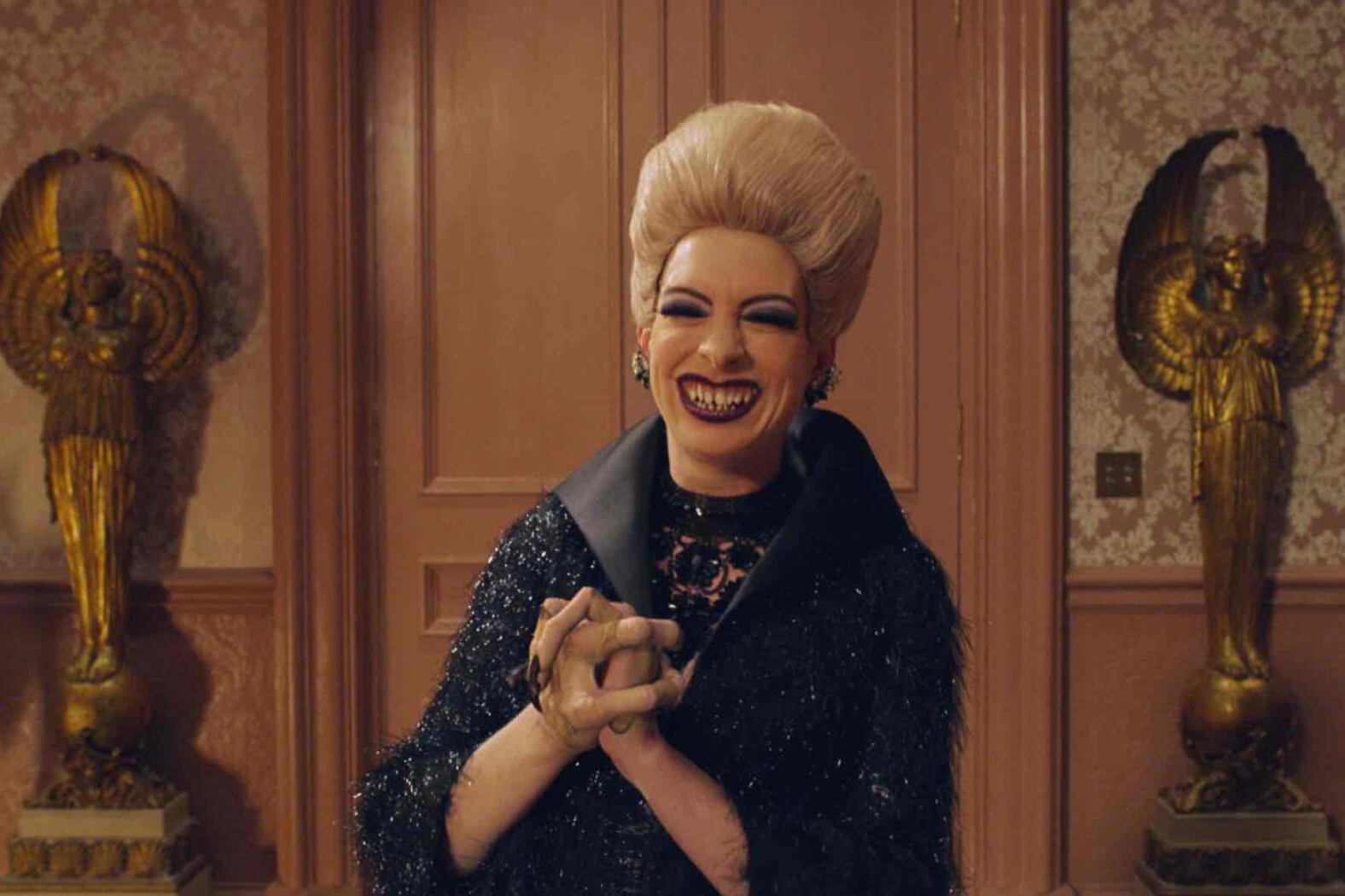 Anne Hathaway es la lideresa de "Las brujas".