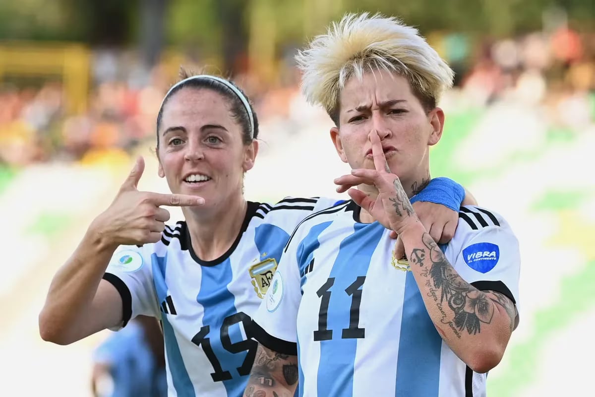 Mariana Larroquette y Yamila Rodríguez, dos de las figuras de la selección argentina. 