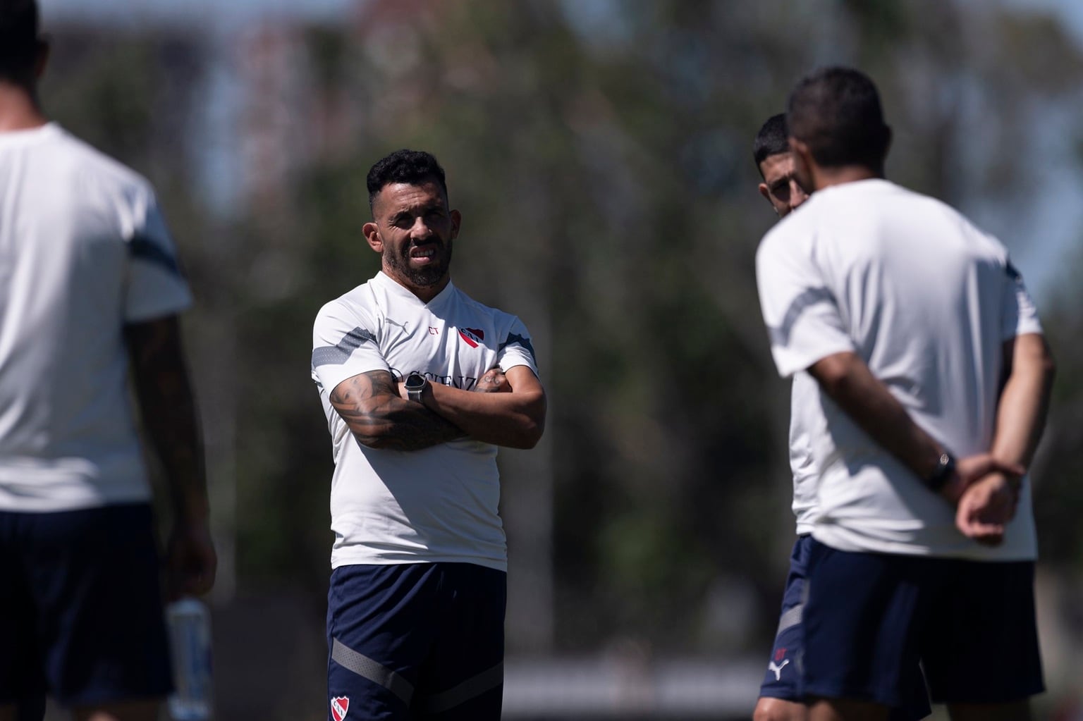 Carlos Tevez renovó contrato hasta diciembre de 2026