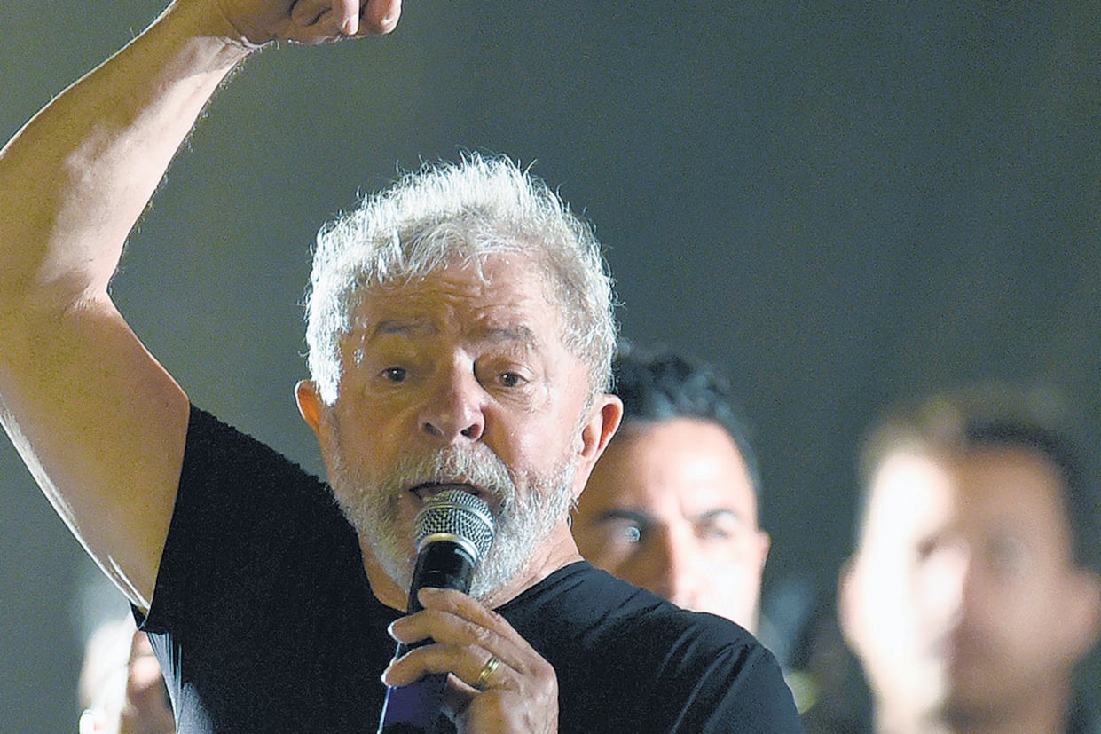 Lula en Belo Horizonte en el último acto de su gira por Minas Gerais.