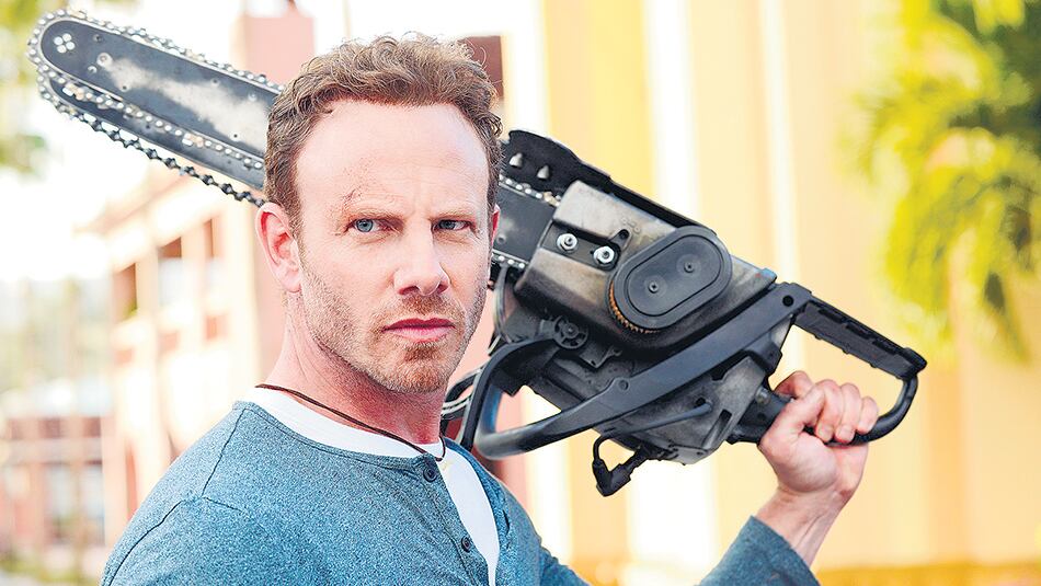 Directo a televisión sin pasar por el cine, SyFy estrena el domingo The Last Sharknado: It’s About Time.