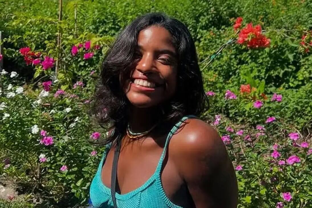 Juliana Marins hacía senderismo y cayó desde un acantilado ubicado cerca del cráter del volcán. 