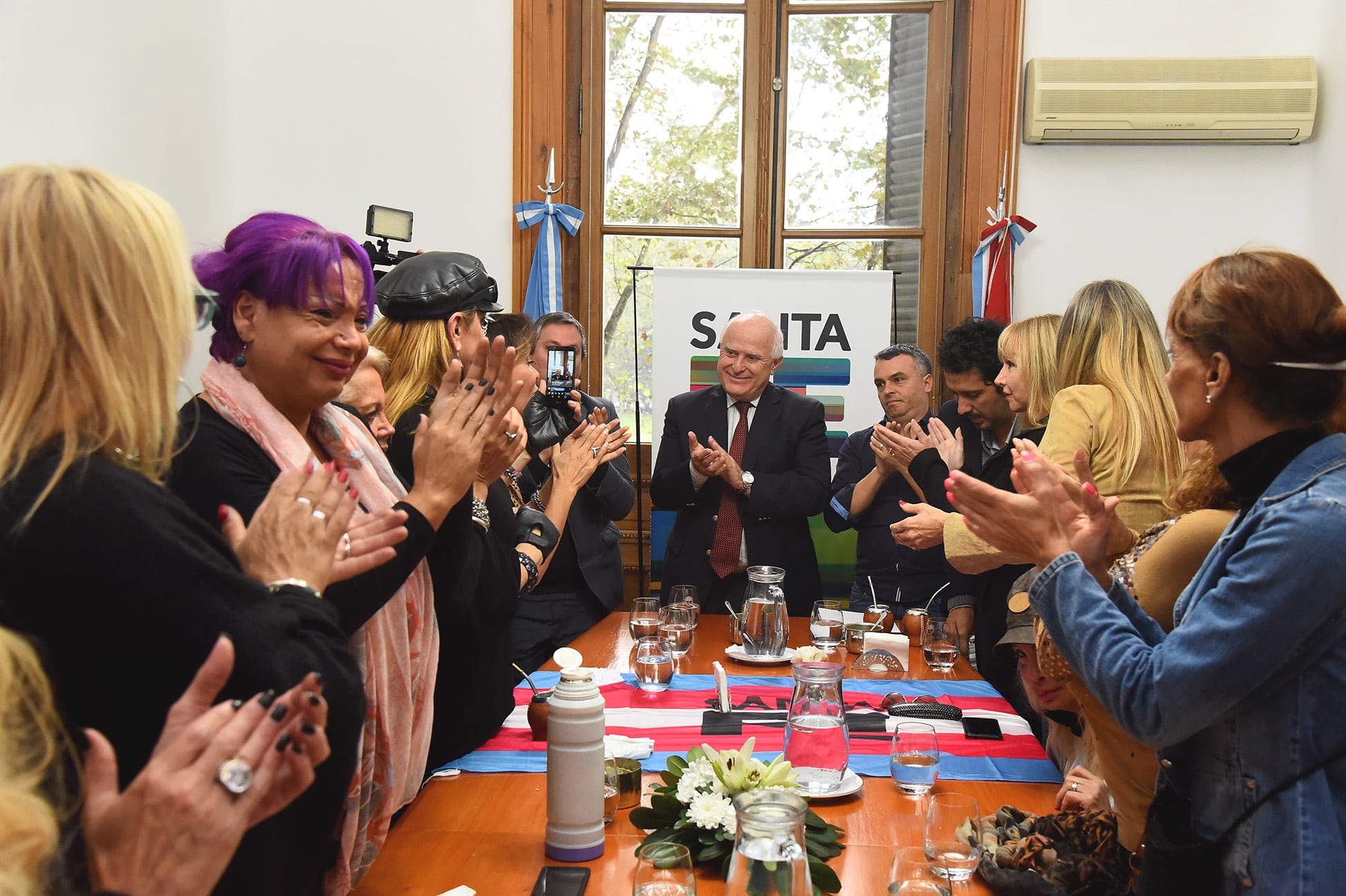 Lifschitz compartió el acto en la delegación local de Gobernación.