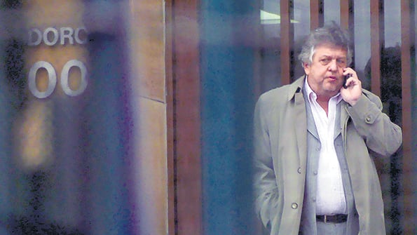 Stornelli está cada vez más solo, pero mientras sigue ganando tiempo en la causa.