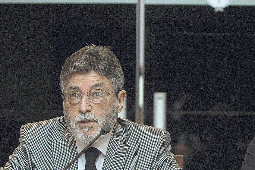 Alberto Abad, titular de la AFIP, trabajó con Alfonso Prat-Gay en la iniciativa oficial.