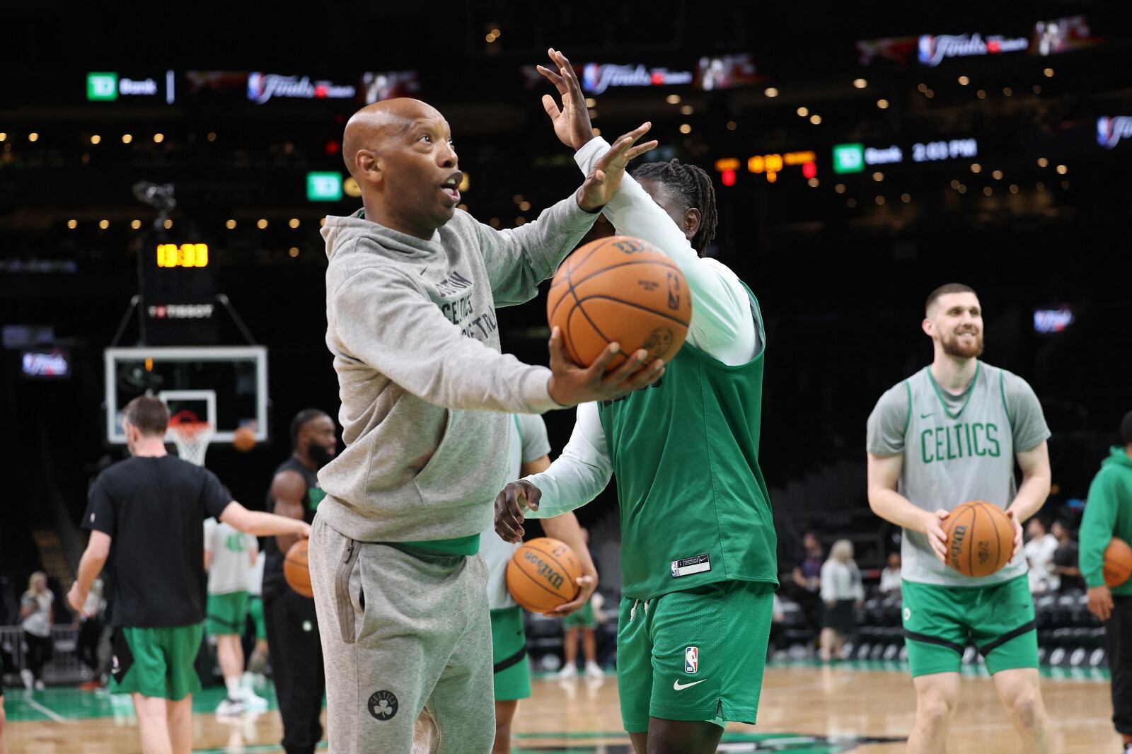 Boston se preparó para aumentar la ventaja