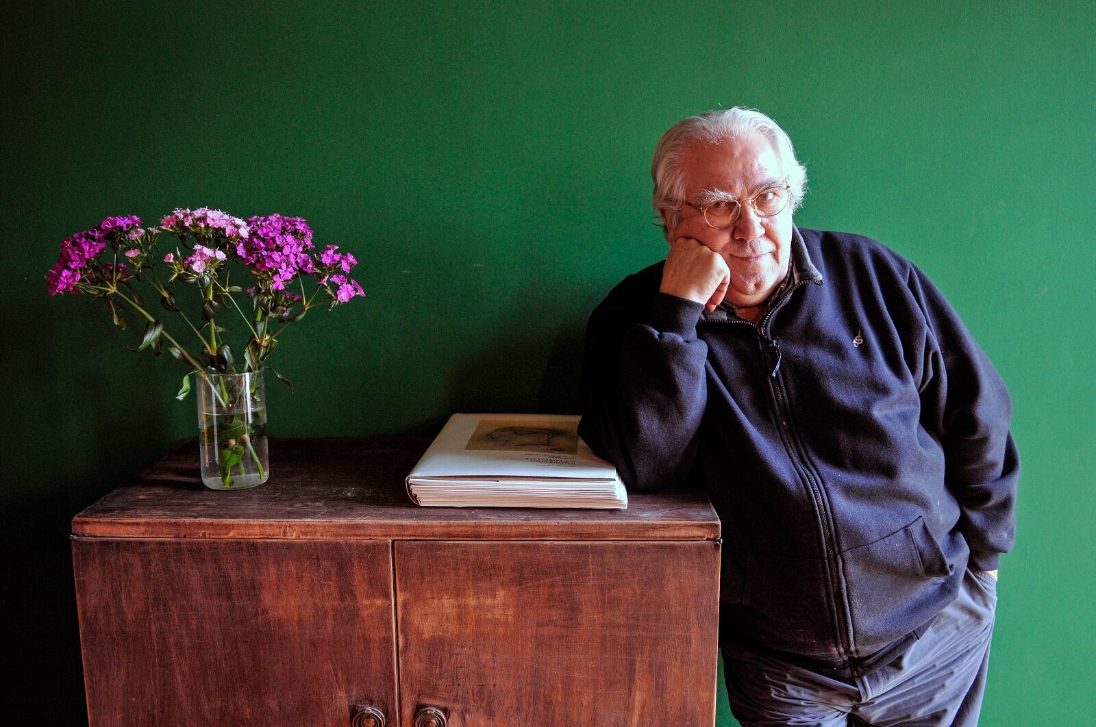 "No canto siempre igual. Trato de matizar para abajo, de hablar más las cosas al alma, al oído, a la piel…"