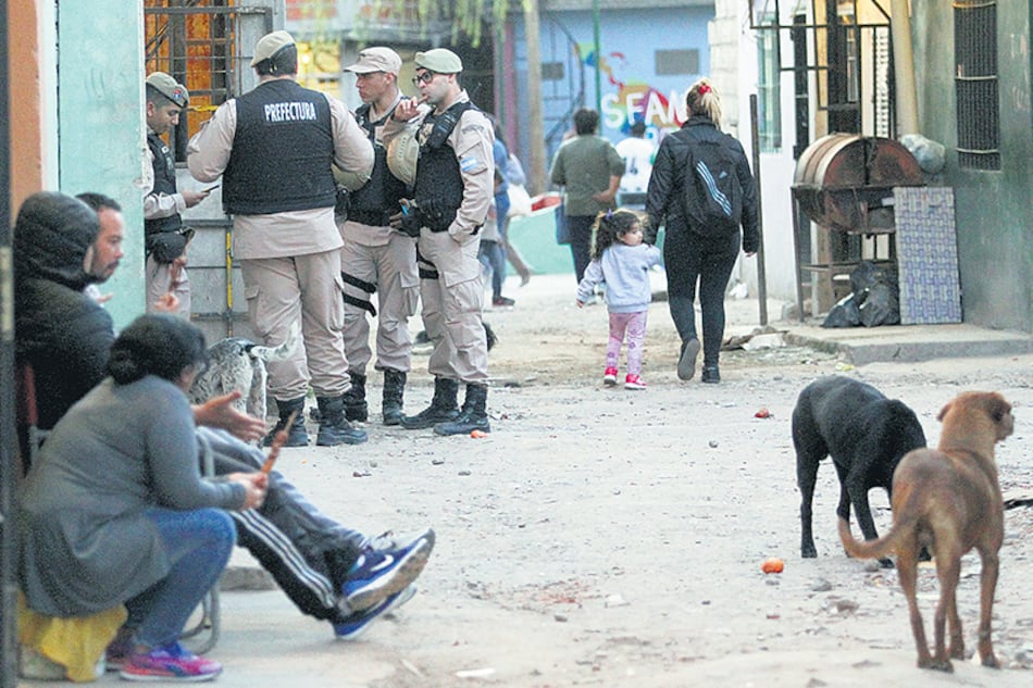 Los prejuicios estigmatizan a los habitantes de zonas vulnerables y favorecen el aumento de la violencia policial sobre ellos.