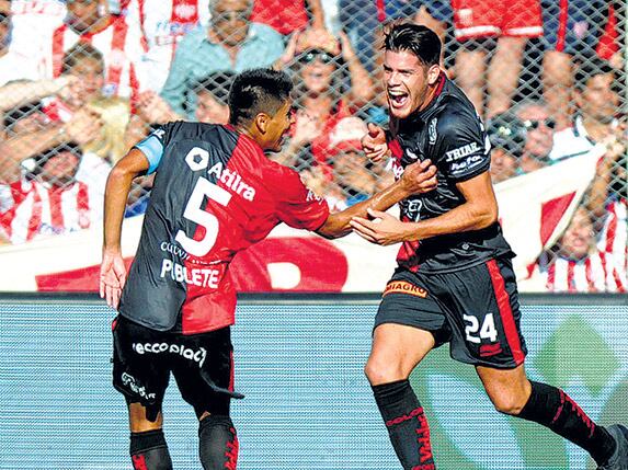 Colón hizo historia.