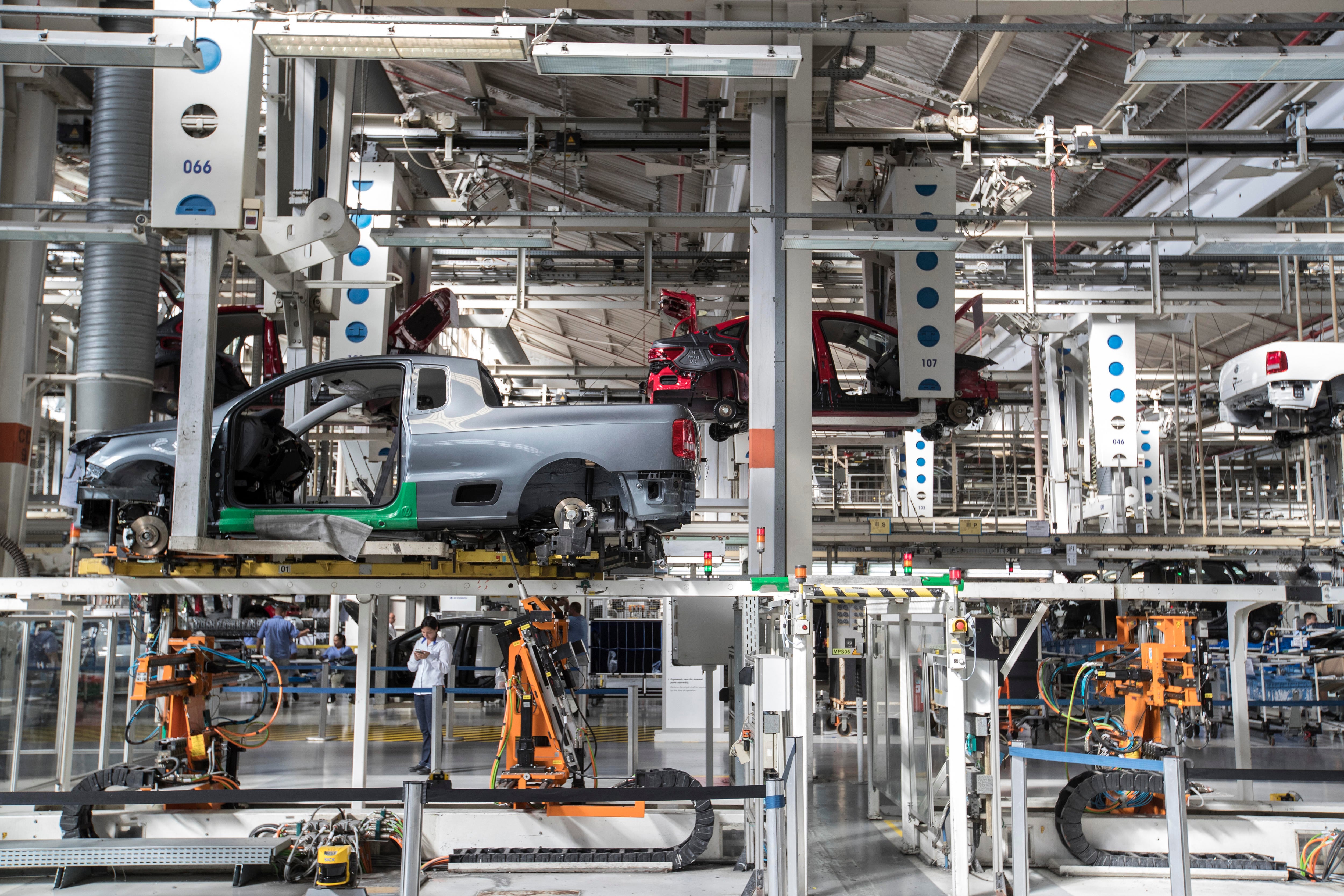 La industria automotriz se verá beneficiada con una baja de costos