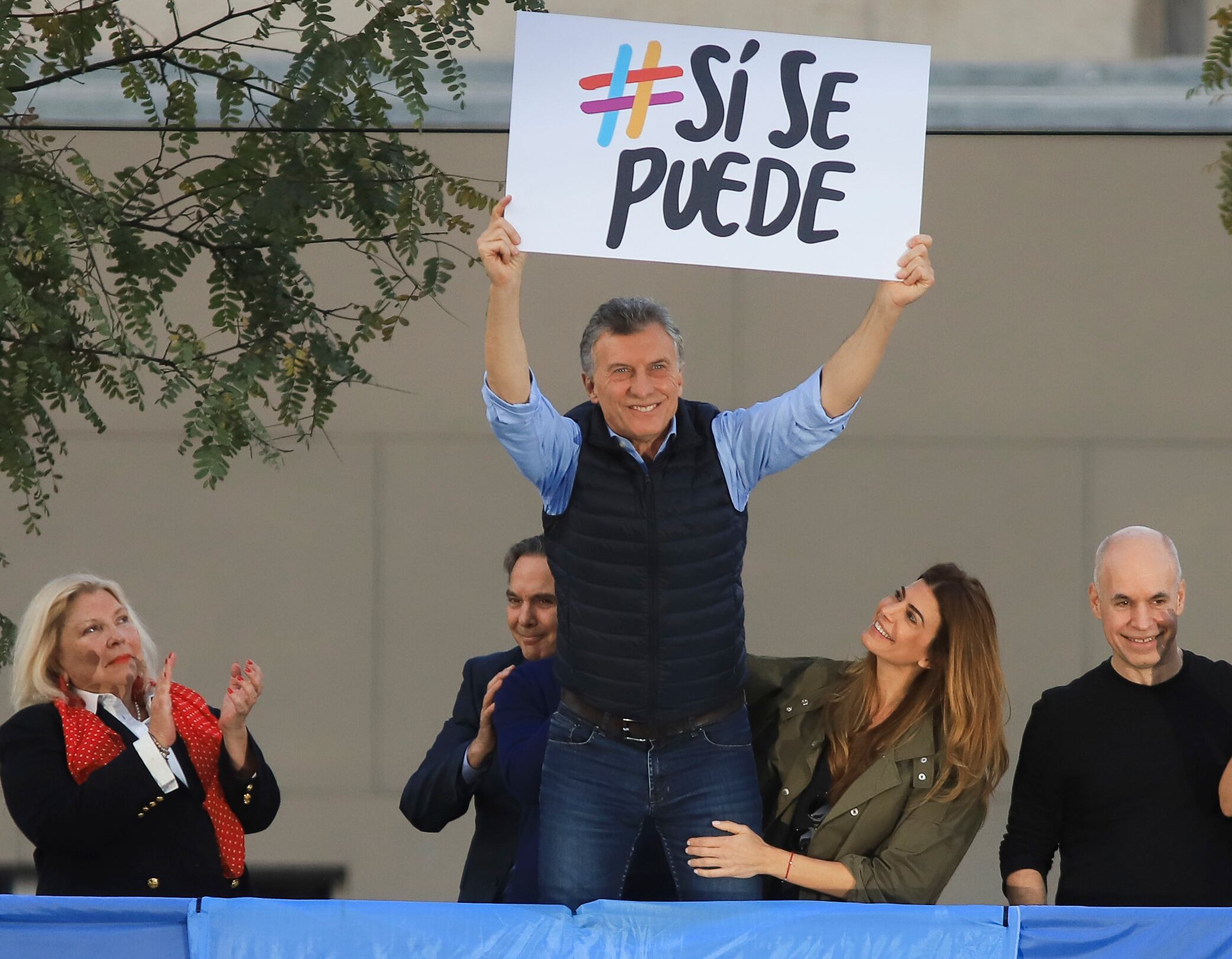 Macri durante la primera de las marchas del "Sí se puede", en Barrancas de Belgrano.