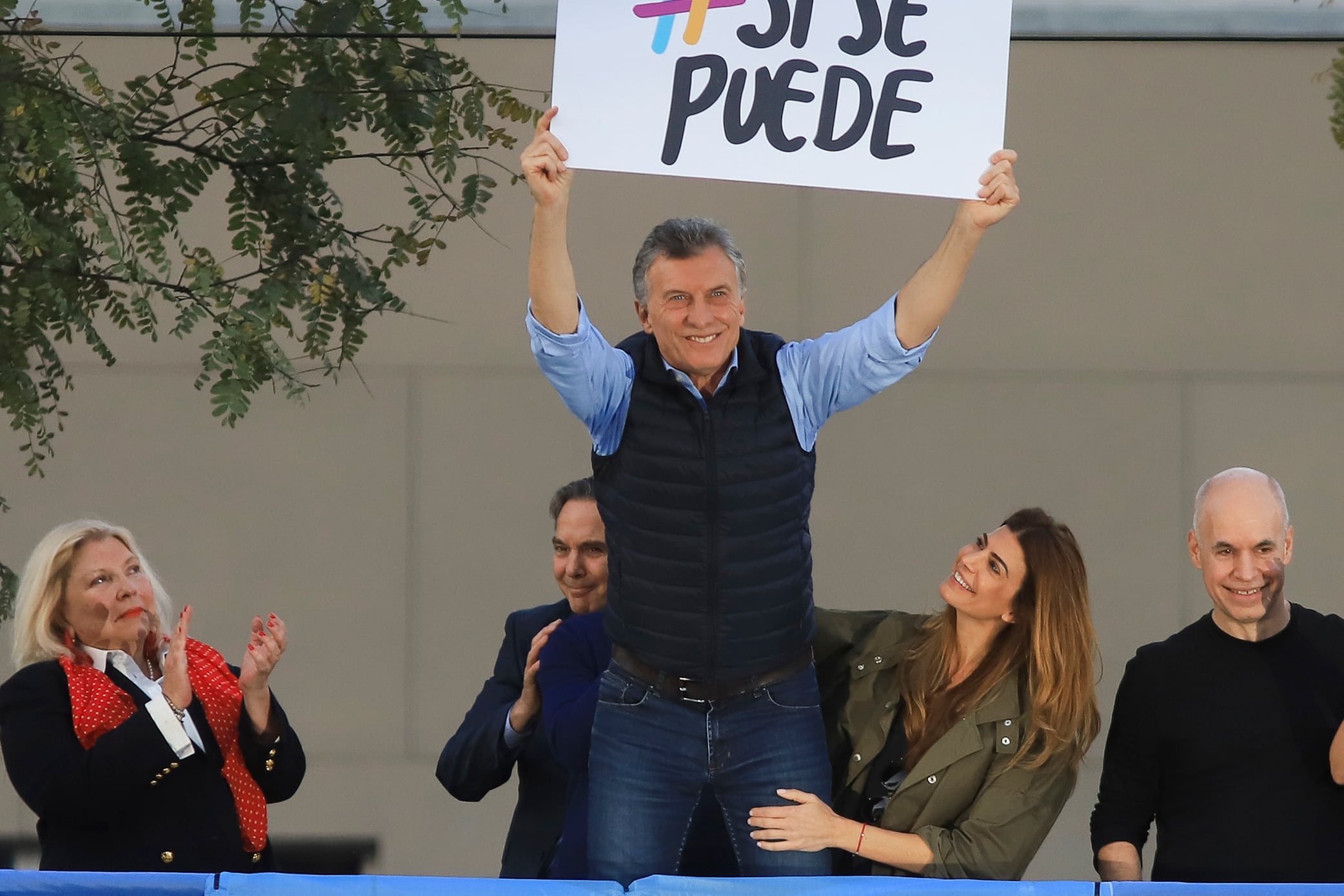 Macri durante la primera de las marchas del "Sí se puede", en Barrancas de Belgrano.