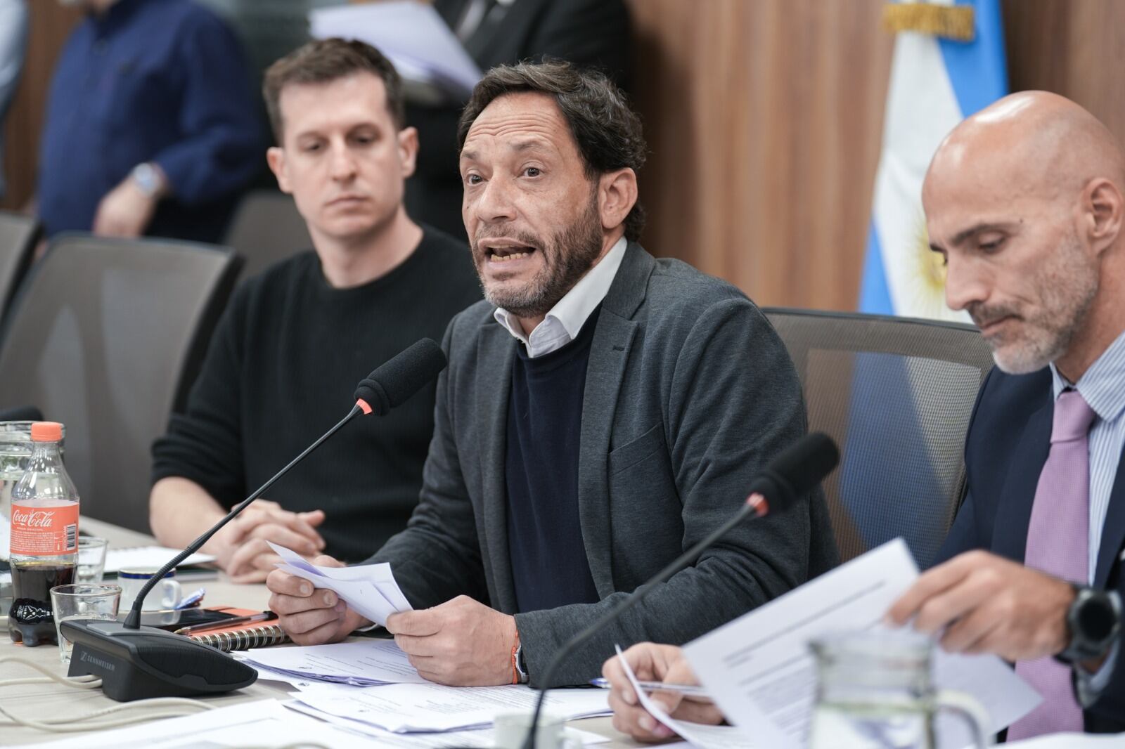 La comisión reiteró que los funcionarios tiene la obligación de responder y concurrir a la citación.