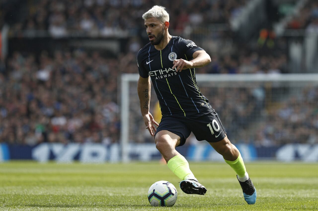 Agüero con el número diez del City.