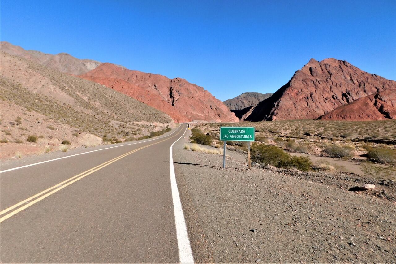 Camino a Los Seismiles, Fiambalá.