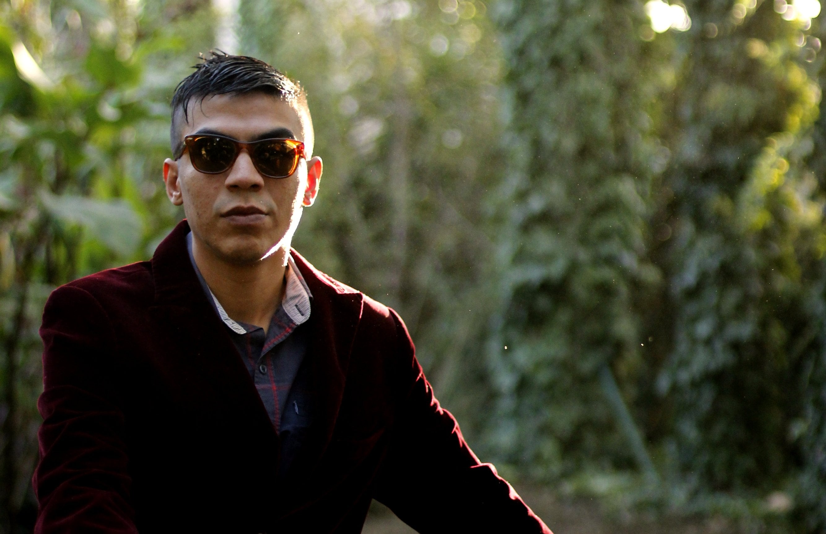 "Lluvia de jaulas" es el quinto largometraje de César González, que también tiene tres libros de poesía publicados.