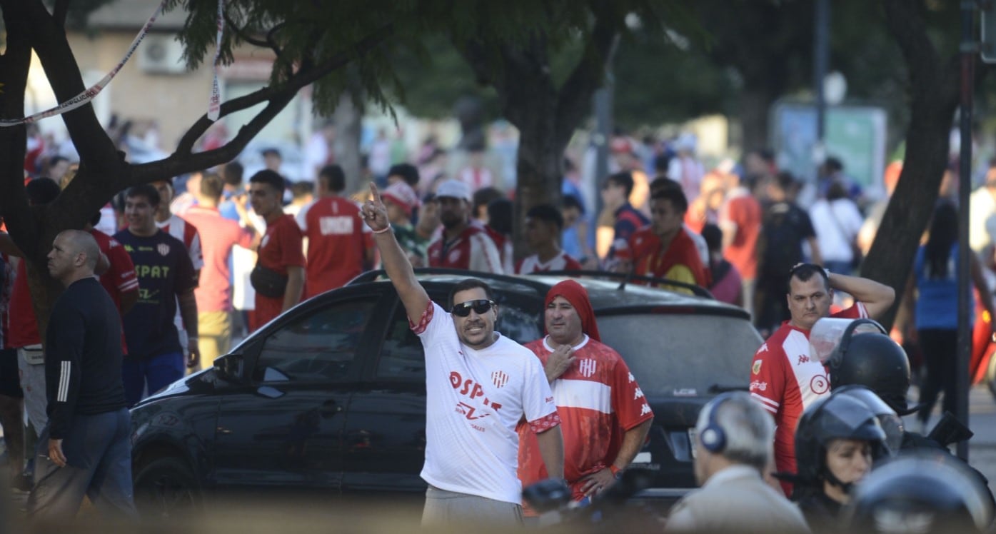 Al menos 18 detenidos y policías heridos por enfrentamientos tras una nueva derrota de Unión de Santa Fe. (Foto: Télam)